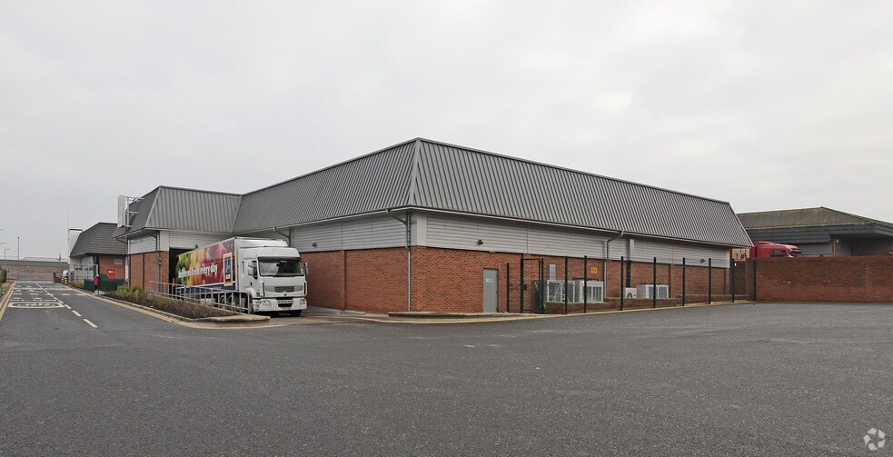 Dragon Ln, Durham à vendre - Photo du bâtiment - Image 2 de 2