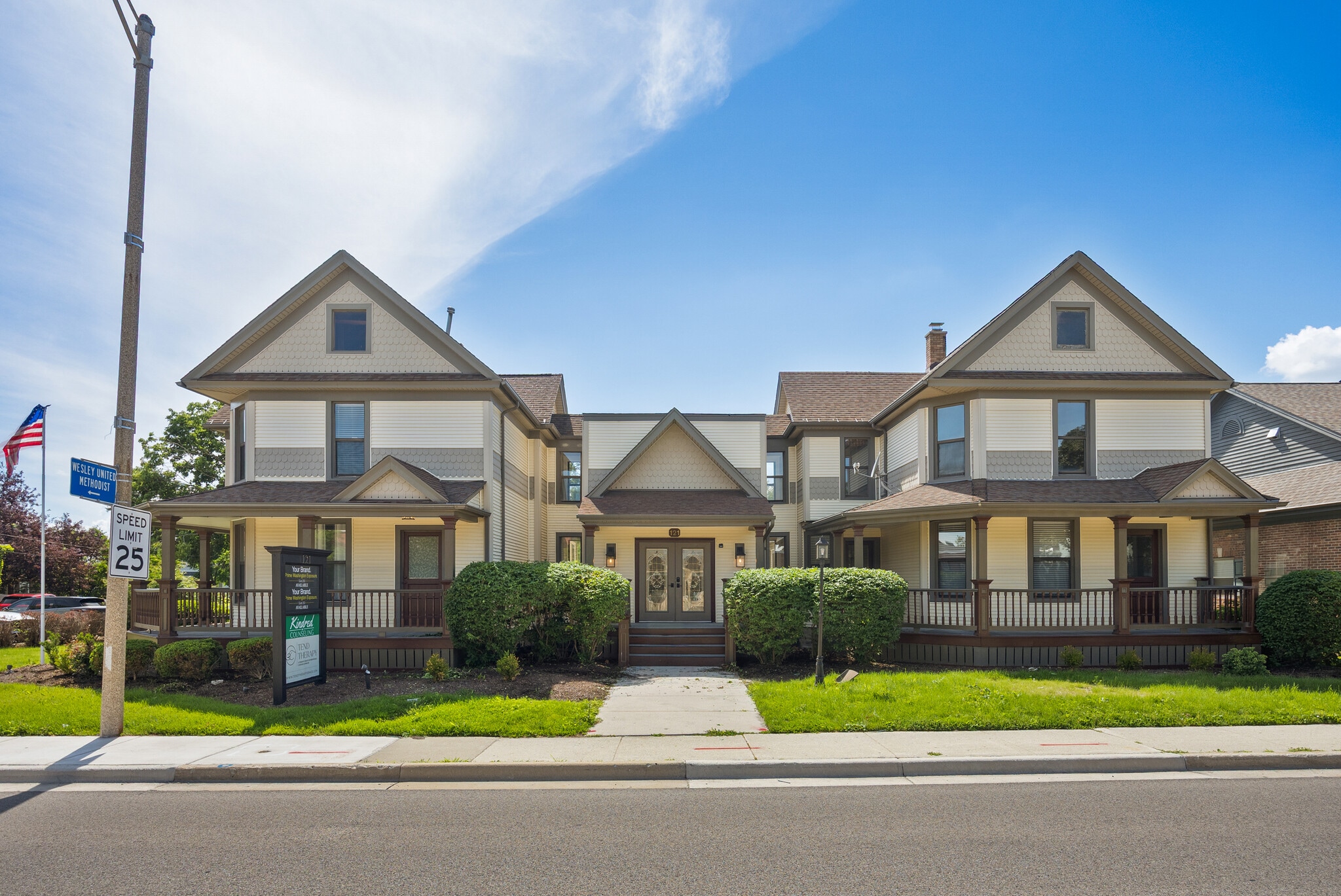 121 N Washington St, Naperville, IL for lease Interior Photo- Image 1 of 12