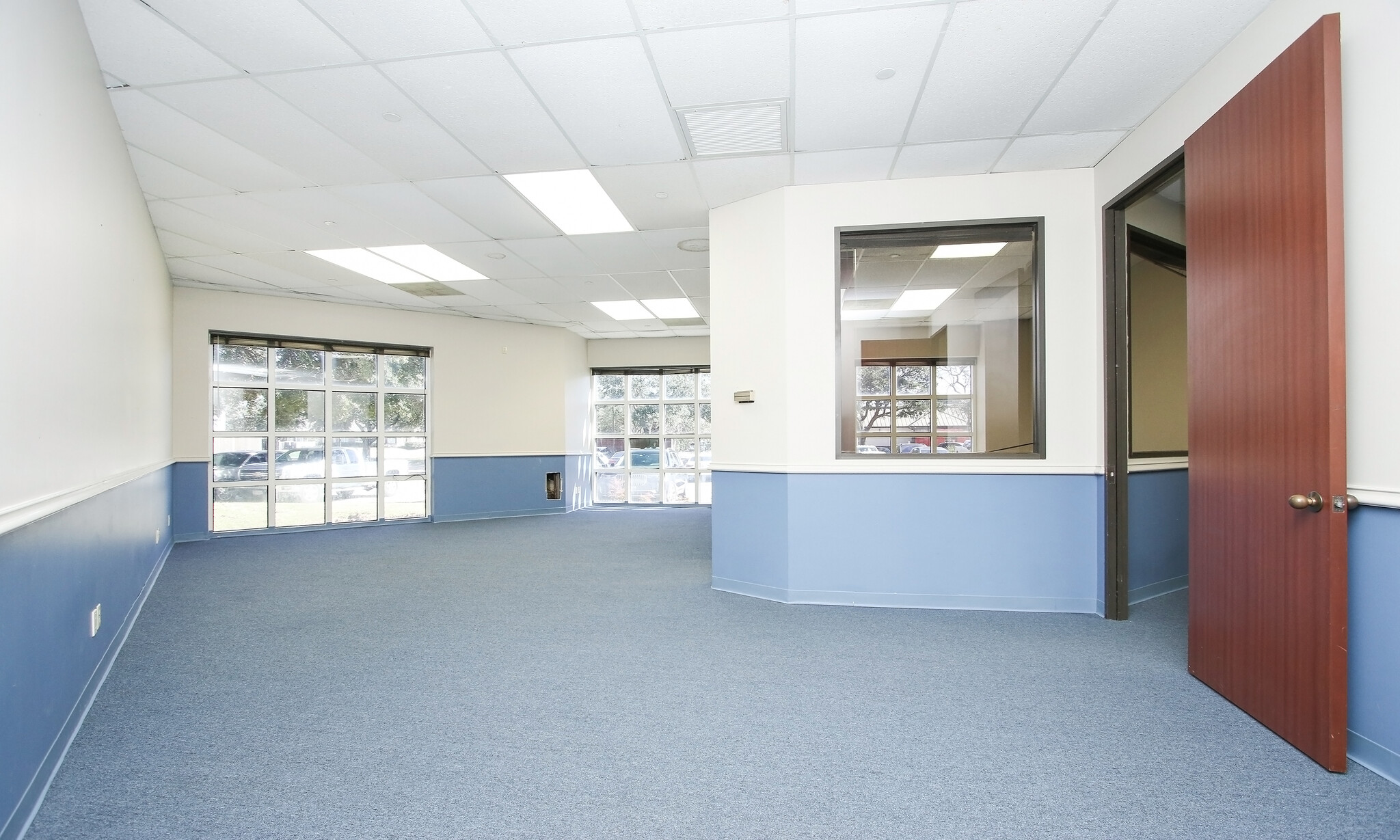 5819 Hwy 6, Missouri City, TX for lease Interior Photo- Image 1 of 8