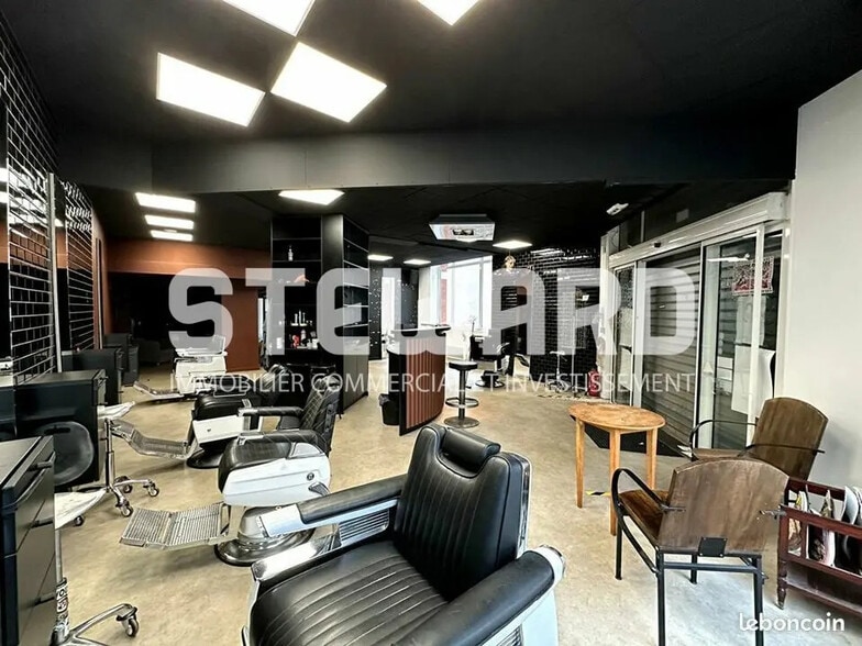 Retail in Lille for lease - Interior Photo - Image 3 of 4