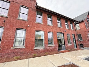 8 Dixon Ave, Concord, NH for lease Building Photo- Image 1 of 1