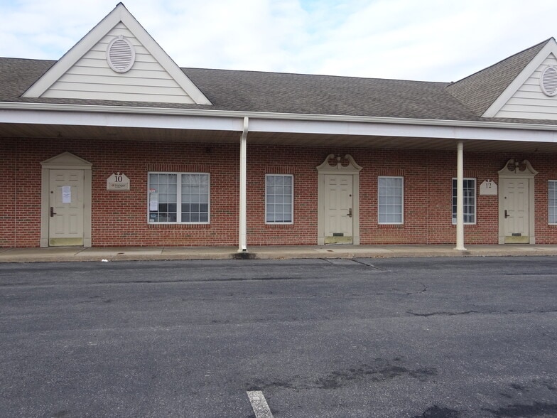 1829 New Holland Rd, Reading, PA for sale - Building Photo - Image 2 of 4