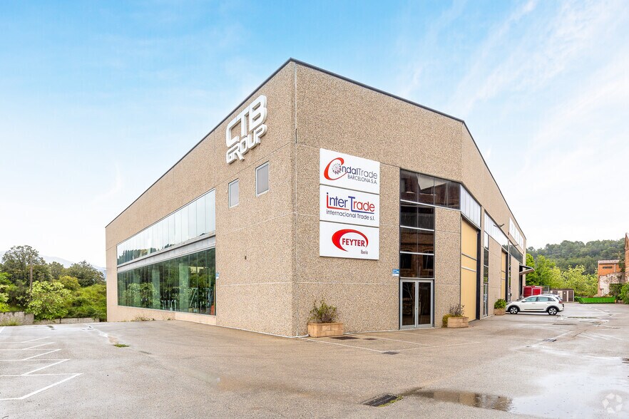 Carretera de Prats de Lluçanès, 550, Sabadell, Barcelona à vendre - Photo du bâtiment - Image 2 de 4