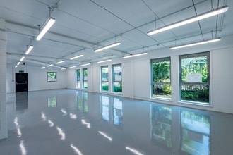 71-73 Bilton Way, Enfield for lease Interior Photo- Image 2 of 10