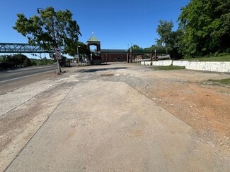 More details for 261 Riverside dr, Clarksville, TN - Land for Sale