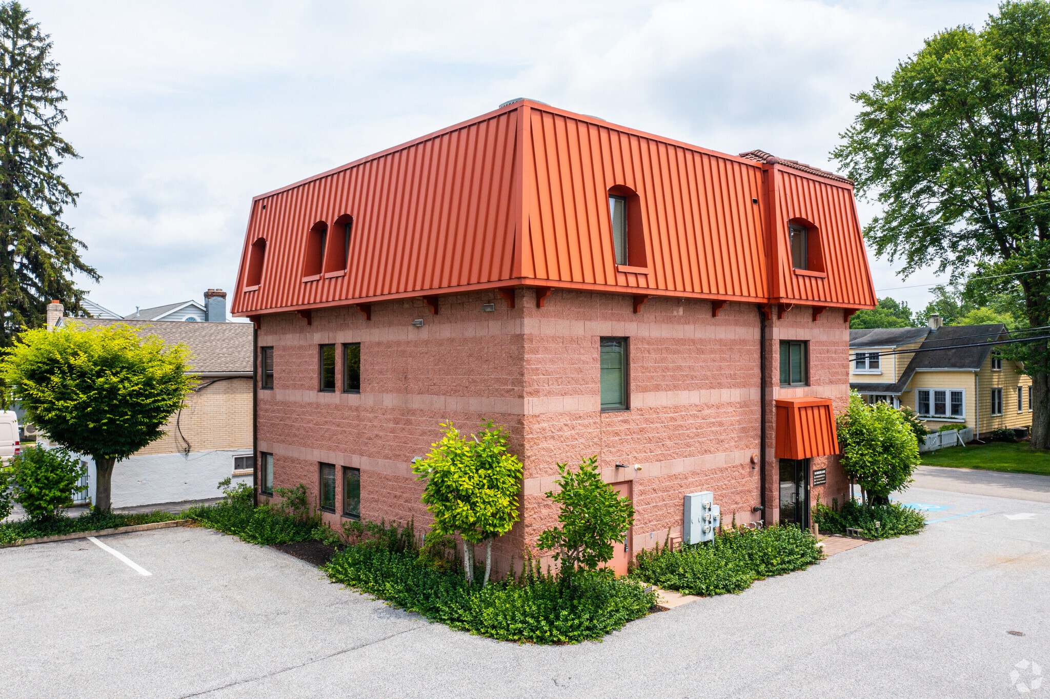 15 Reese Ave, Newtown Square, PA for lease Building Photo- Image 1 of 5