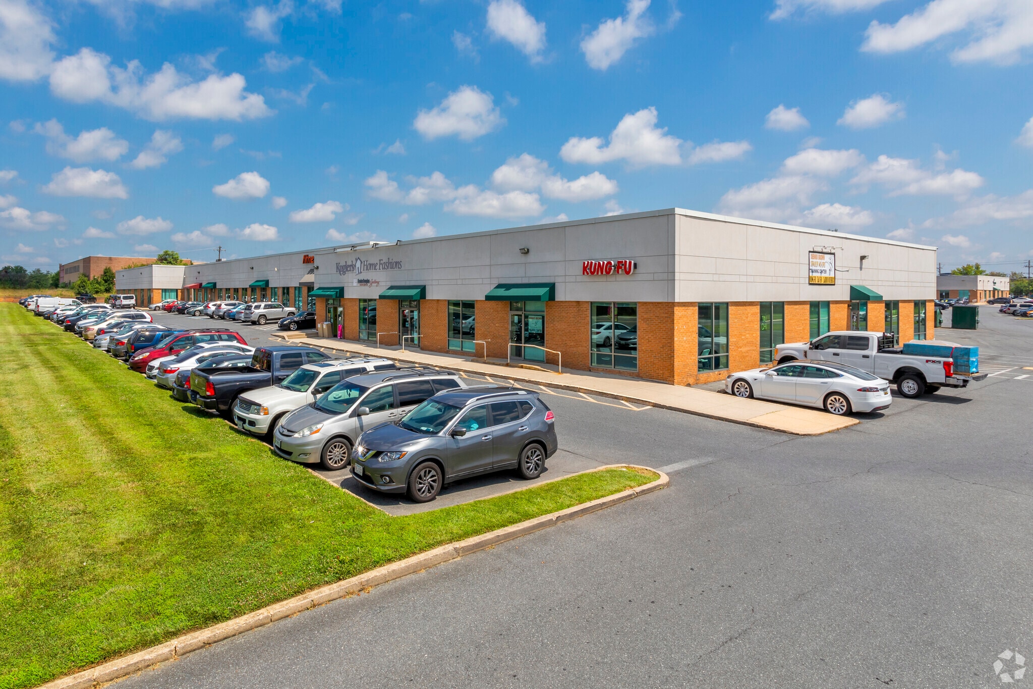 12110-12142 Tech Rd, Silver Spring, MD à louer Photo principale- Image 1 de 5