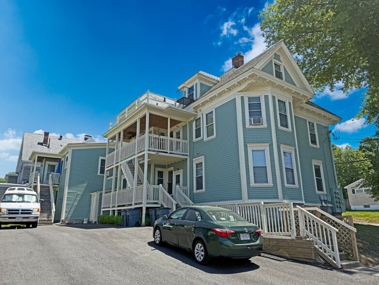 655 Westford St, Lowell, MA for sale - Building Photo - Image 3 of 9