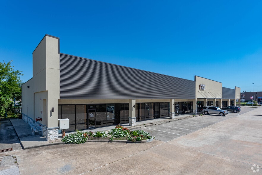 4740 Dacoma St, Houston, TX à louer - Photo du bâtiment - Image 2 de 5