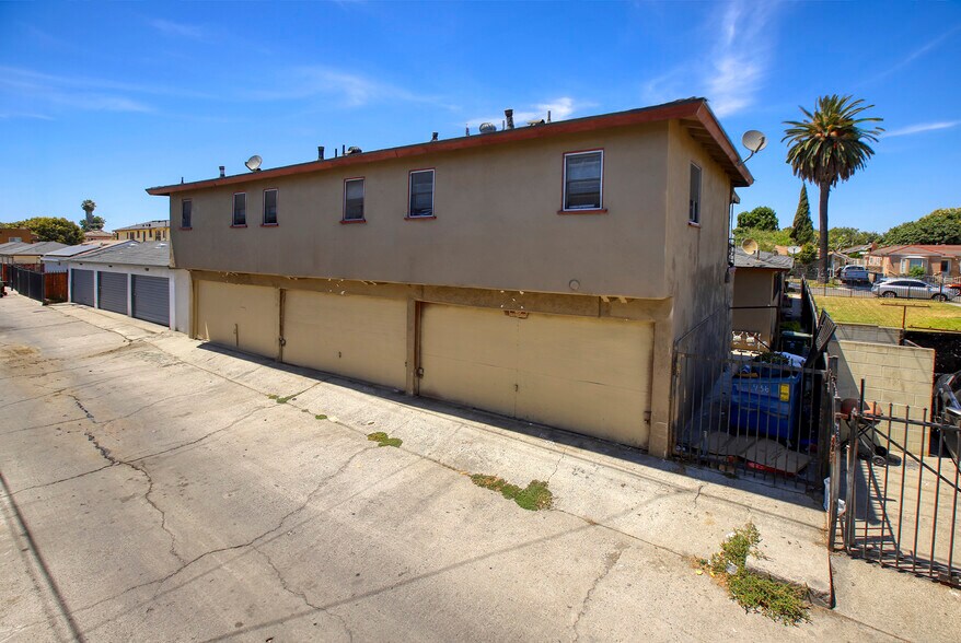436 W Magnolia St, Compton, CA à vendre - Photo du bâtiment - Image 2 de 5