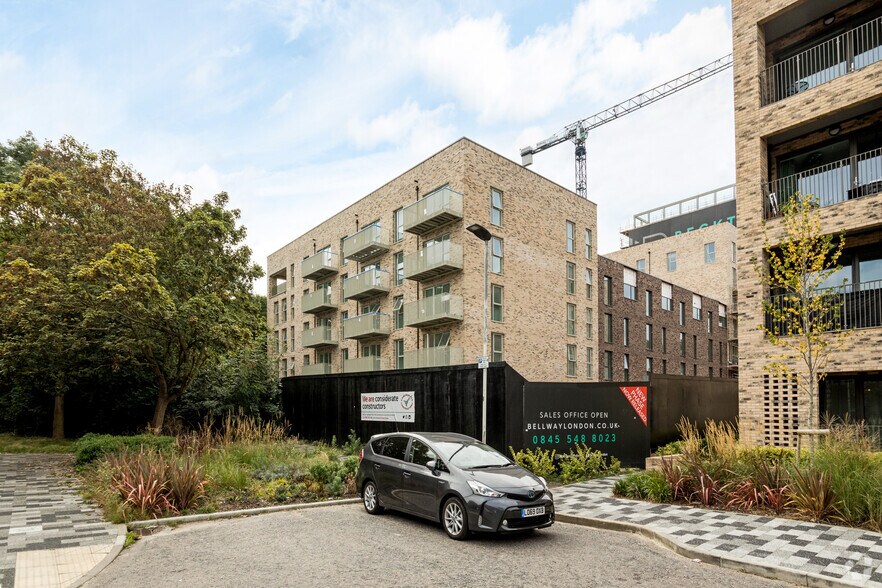 Newham Way, Londres à vendre - Photo du bâtiment - Image 3 de 3