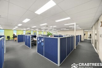 1500 Ferntree Gully Rd, Knoxfield for lease Interior Photo- Image 2 of 3