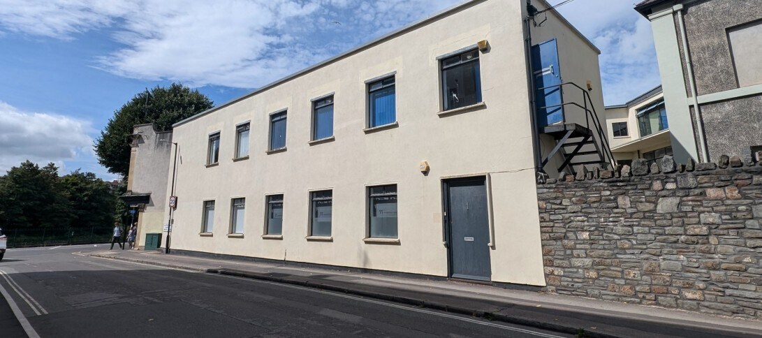 129 Cumberland Rd, Bristol for lease Primary Photo- Image 1 of 2