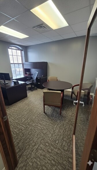 4106 S 87th St, Omaha, NE for sale - Building Photo - Image 3 of 21