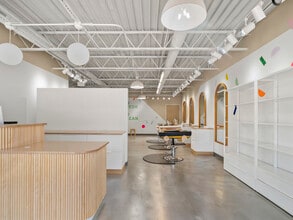 7200-7210 N Western Ave, Oklahoma City, OK for lease Interior Photo- Image 2 of 7