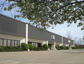 1130 Industrial Pky N, Brunswick, OH à louer Photo intérieure- Image 2 de 2