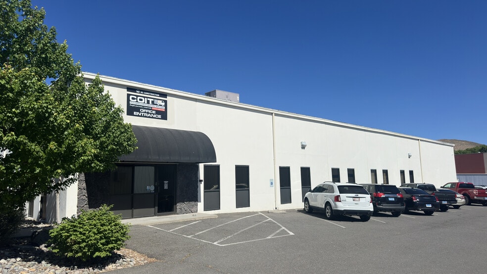 105 E Parr Blvd, Reno, NV for lease - Building Photo - Image 1 of 13