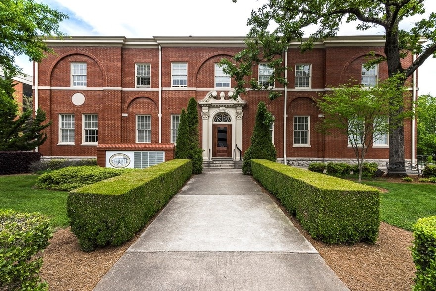 675 Seminole Ave NE, Atlanta, GA à louer - Photo du bâtiment - Image 2 de 31