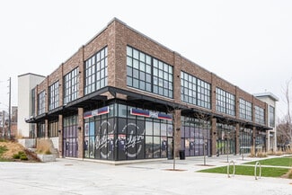 Plus de détails pour 10 Neighbourhood Ln, Toronto, ON - Commerce de détail à vendre