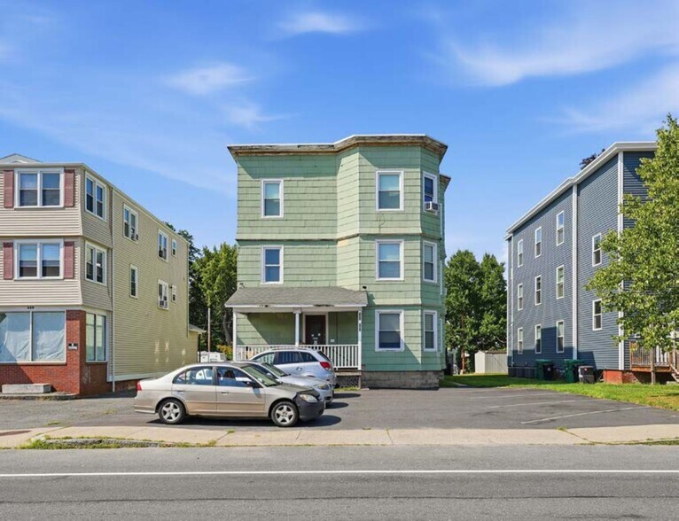 541 Front St, Chicopee, MA à vendre - Photo du bâtiment - Image 2 de 10