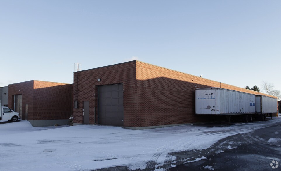 391 Bradwick Dr, Concord, ON for lease - Building Photo - Image 2 of 4