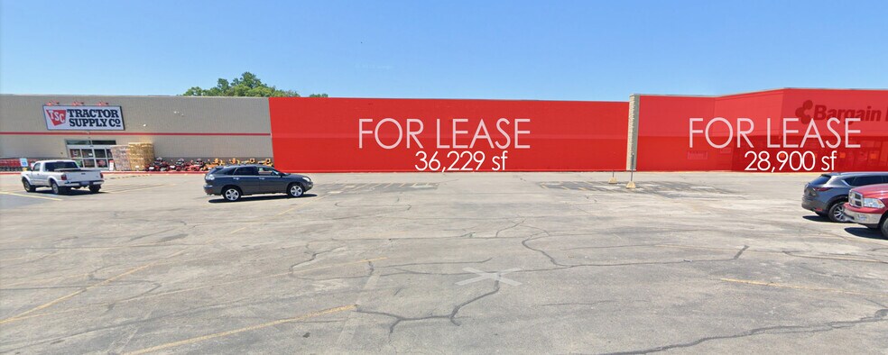 181-301 S Highway 127, Russell Springs, KY for lease - Building Photo - Image 2 of 6