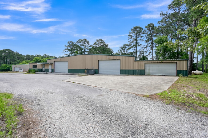 2745 Interstate 45 S, New Waverly, TX for lease - Building Photo - Image 3 of 64