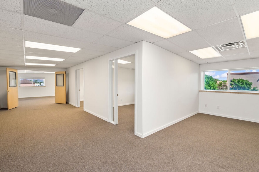 562 W Crete Cir, Grand Junction, CO à vendre - Photo intérieure - Image 2 de 32