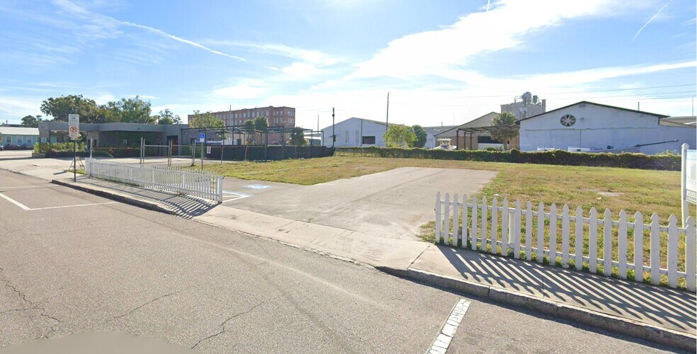 1715 E 4th Ave, Tampa, FL à vendre - Photo du bâtiment - Image 3 de 4