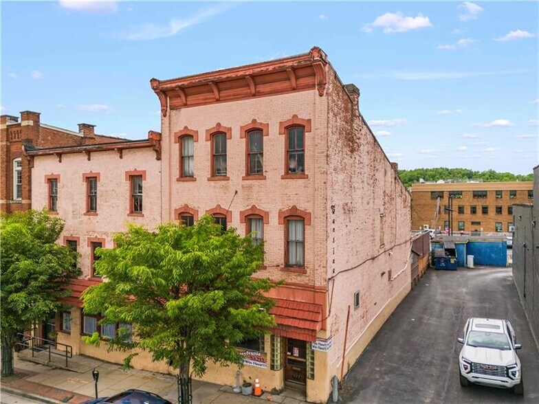 227-229 S Main St, Washington, PA à vendre - Photo du bâtiment - Image 2 de 44