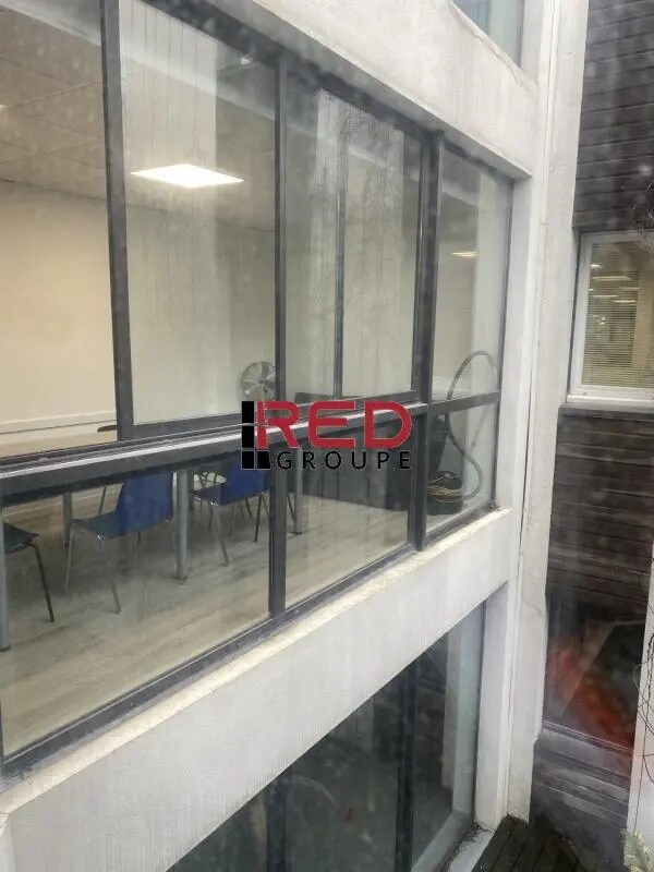 Office in Aubagne for lease Building Photo- Image 1 of 5