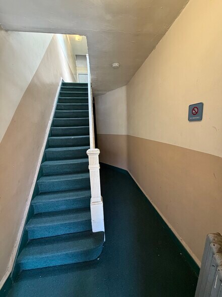 2119 Utica Ave, Brooklyn, NY à vendre - Photo du bâtiment - Image 2 de 2