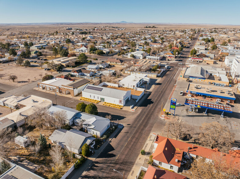 200 E San Antonio St, Marfa, TX à vendre - Photo du bâtiment - Image 2 de 17