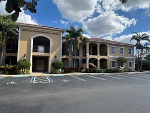 Lake Whitney Campus, Port Saint Lucie, FL for lease Building Photo- Image 2 of 11