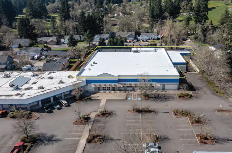 1137 N Pacific Hwy, Cottage Grove, OR for lease Interior Photo- Image 1 of 4