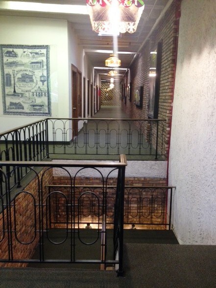 474 Central Ave, Highland Park, IL à louer - Photo intérieure - Image 2 de 11