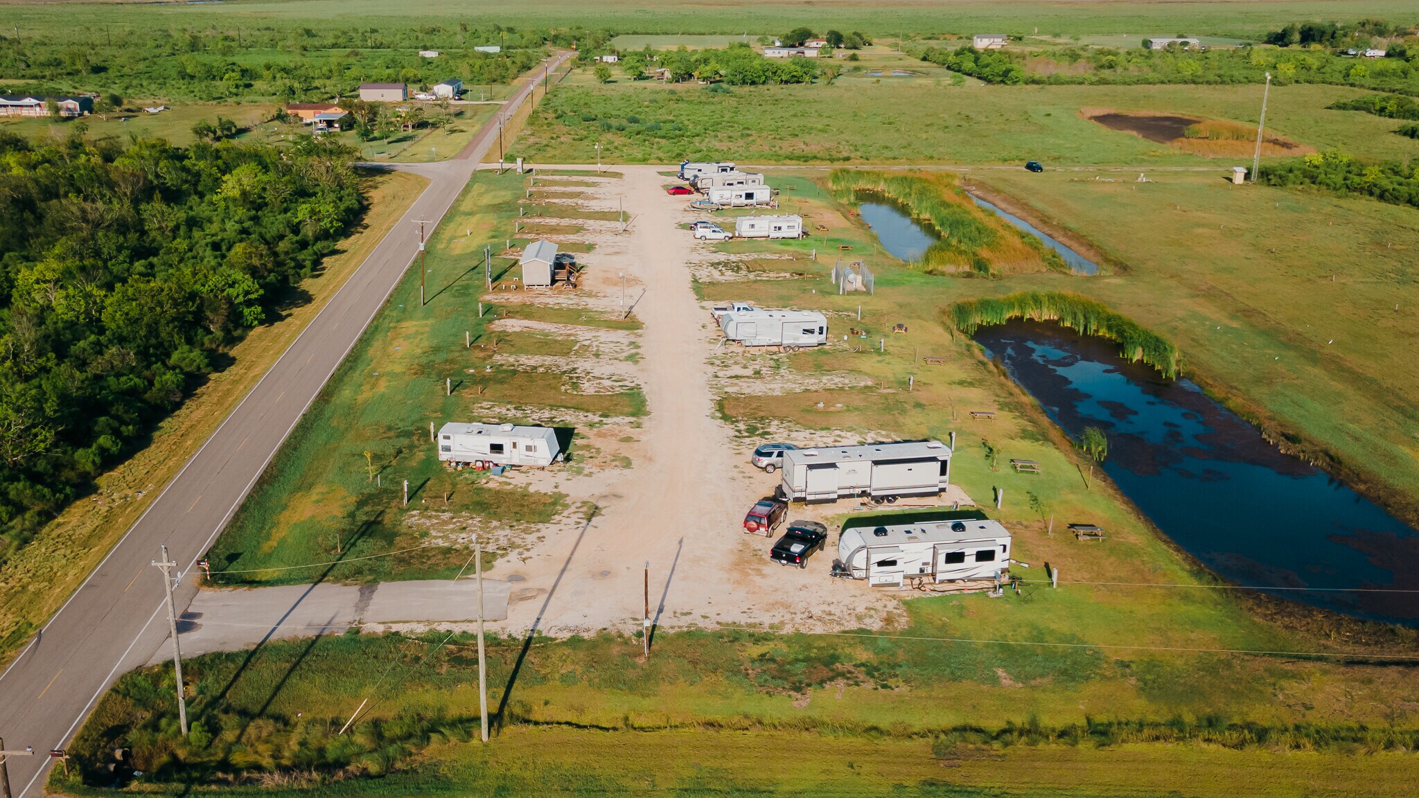 2404 Fairway Dr, Angleton, TX à vendre Photo principale- Image 1 de 7