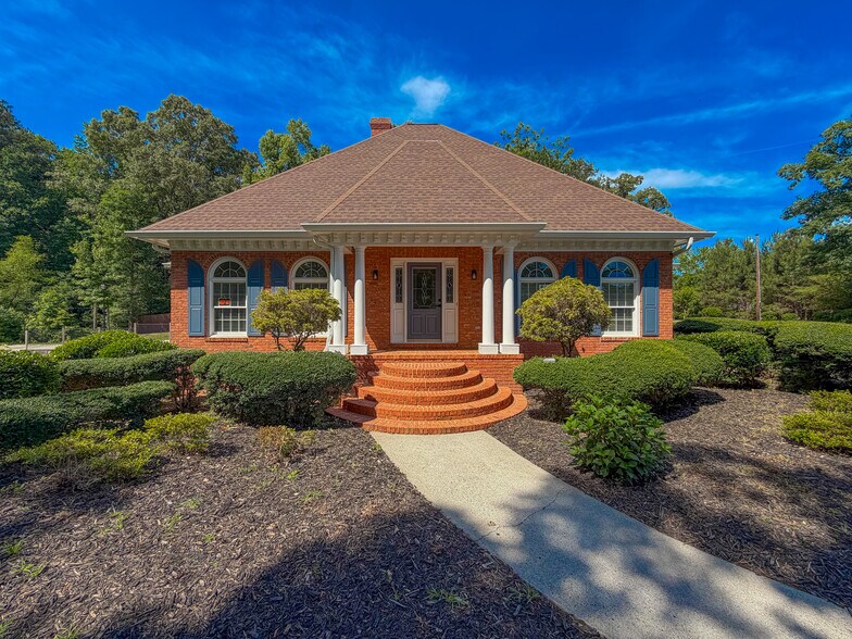 2100 Gravel Springs Rd, Buford, GA à vendre - Photo du bâtiment - Image 2 de 54