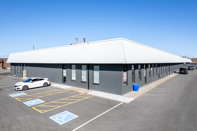 More details for 582 Rivermede Rd, Concord, ON - Industrial for Lease