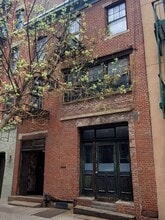 225 E 21ST St, New York, NY for lease Interior Photo- Image 1 of 5