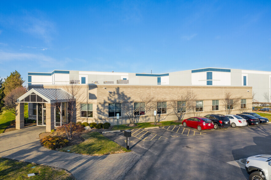 1800 Industrial Dr, Libertyville, IL for sale - Building Photo - Image 1 of 1