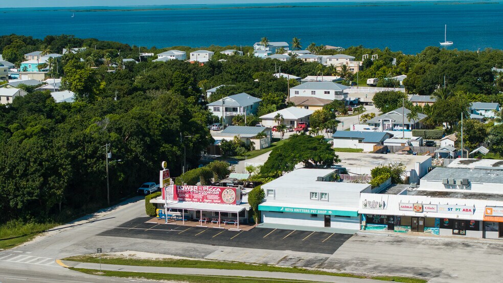 100636 Overseas Hwy, Key Largo, FL à vendre - Photo du bâtiment - Image 3 de 33