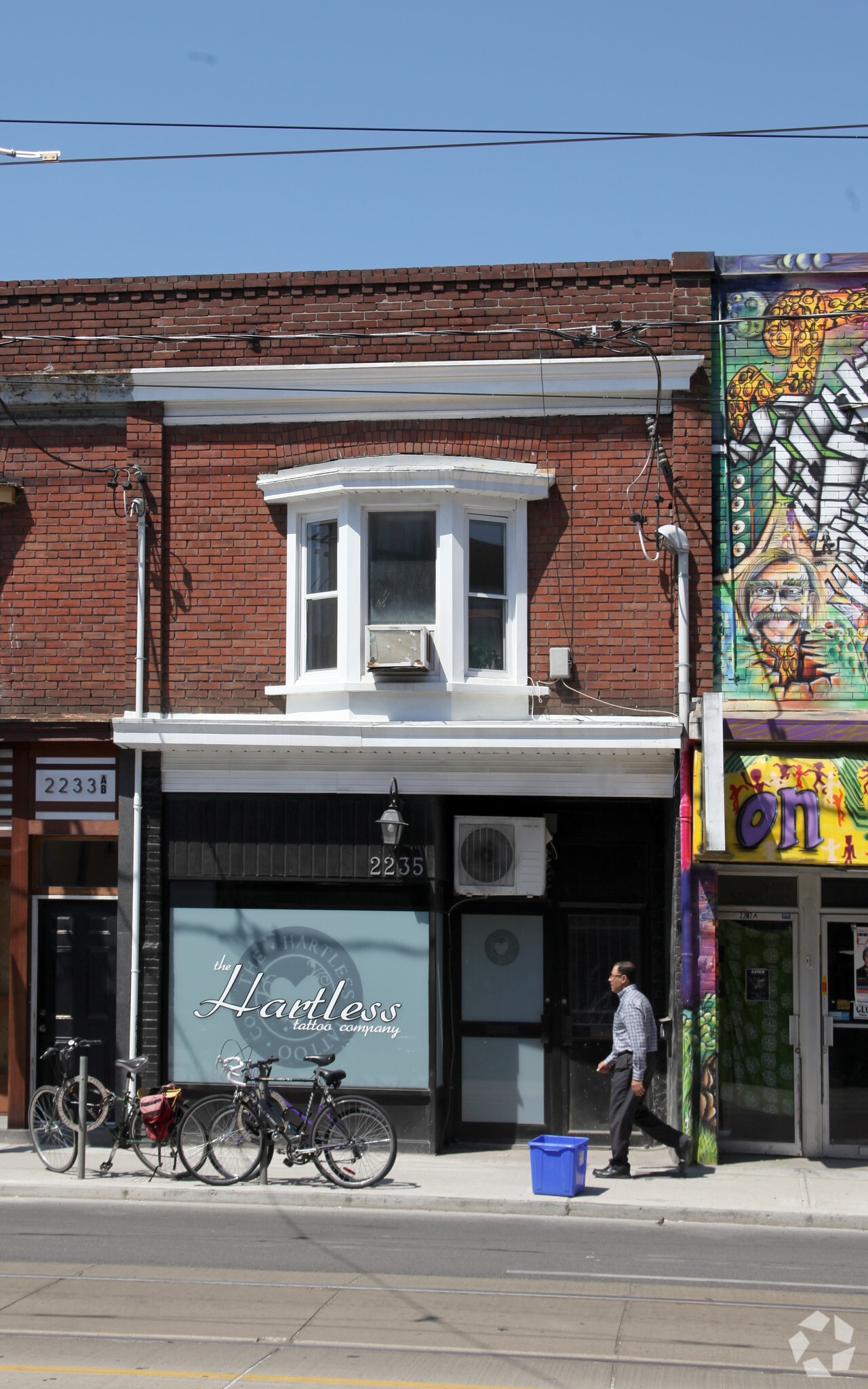 2235 Dundas St W, Toronto, ON for sale Building Photo- Image 1 of 1