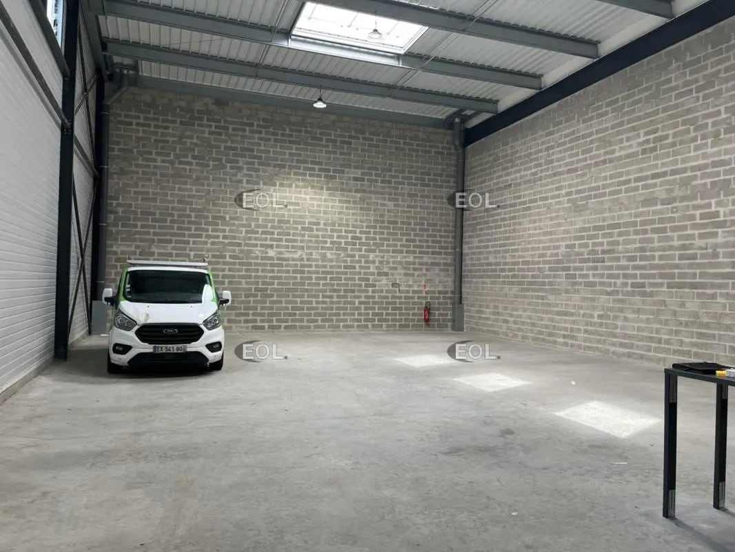 Flex in Cormeilles-en-Parisis for lease Interior Photo- Image 1 of 7