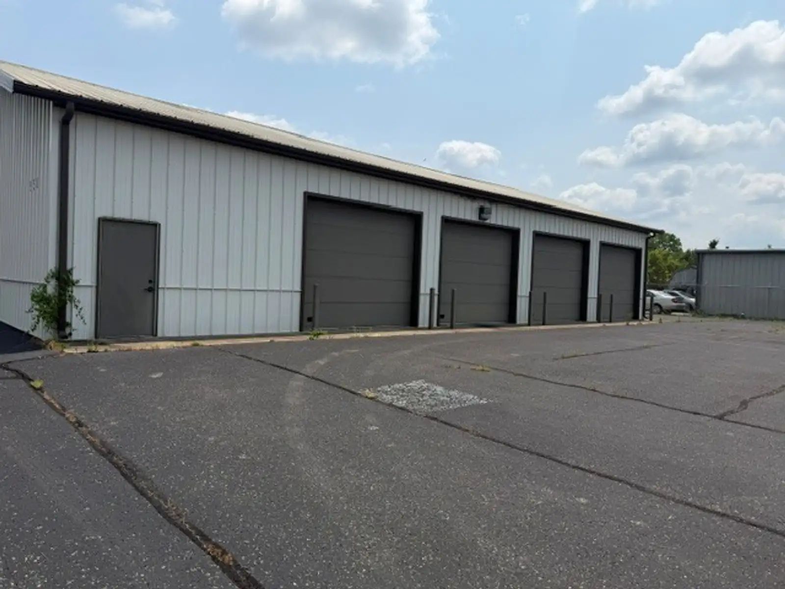 950 Glengarry Drive, Fairdale, KY à vendre Photo principale- Image 1 de 23
