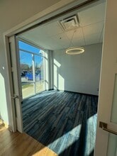 318 Main St, Northborough, MA à louer Photo intérieure- Image 2 de 8