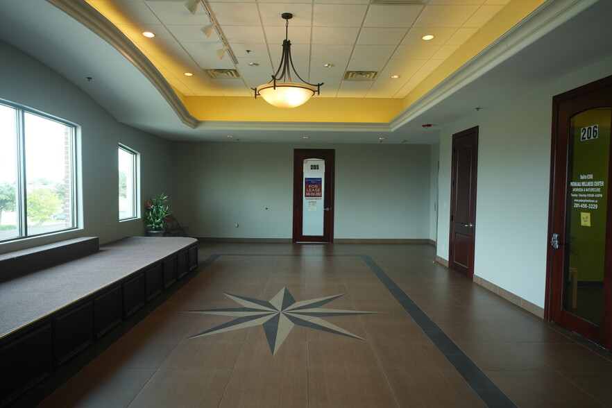 9722 US Highway 90A, Sugar Land, TX for lease - Interior Photo - Image 3 of 5