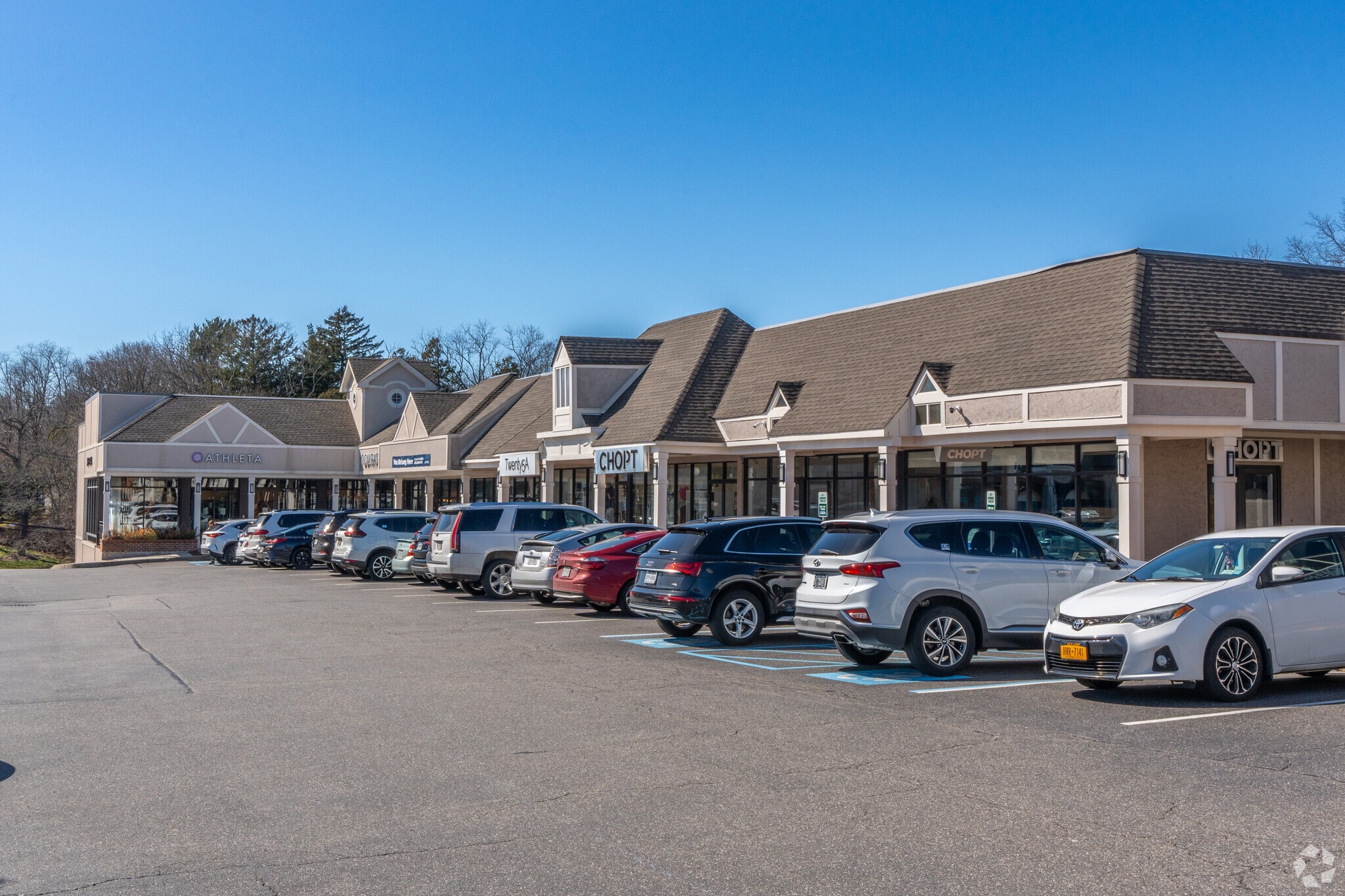 8285 Jericho Tpke, Woodbury, NY for lease Primary Photo- Image 1 of 11
