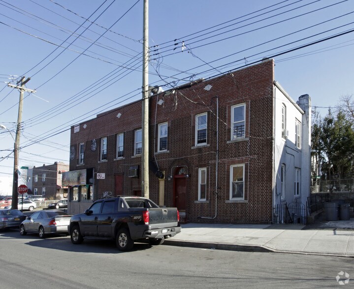 849 Castle Hill Ave, Bronx, NY à louer - Photo du bâtiment - Image 2 de 13