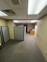 411 W Lake Lansing Rd, East Lansing, MI for lease Interior Photo- Image 1 of 6